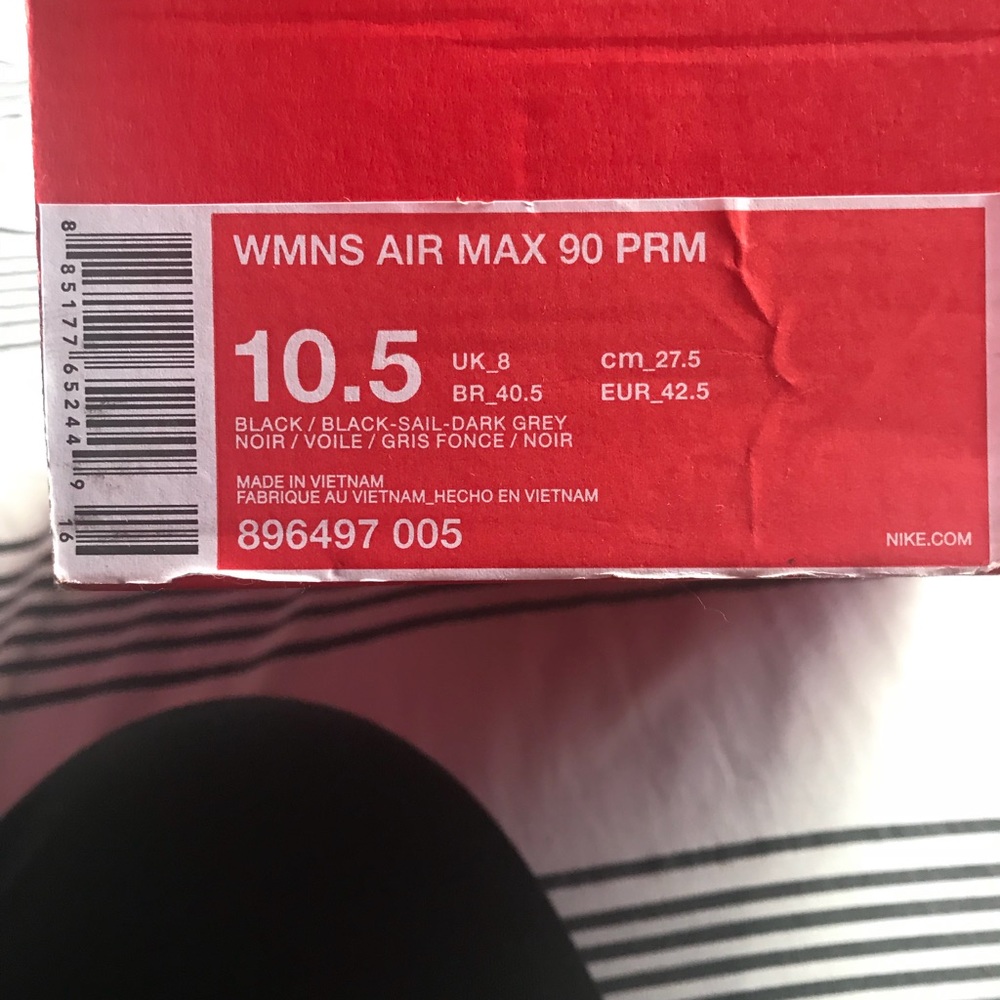 Nike air maxes